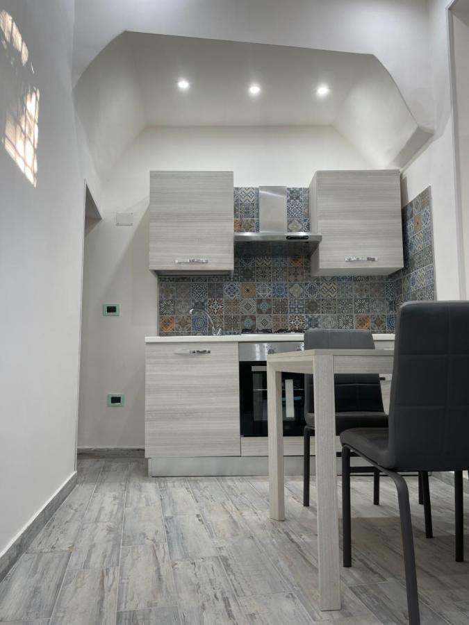 Dimora Di Anesia Napoli Apartment Bagian luar foto