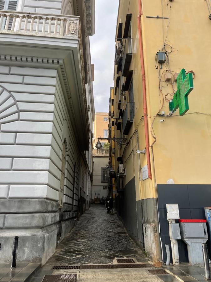 Dimora Di Anesia Napoli Apartment Bagian luar foto
